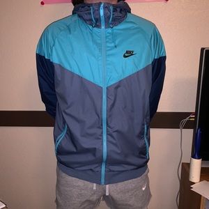 Nike Windbreaker Hooded Jacket